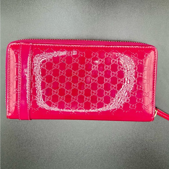 GUCCI Guccissima Patent Leather Round Zipper Long Wallet With Gold Hardware - Picture 2 of 11